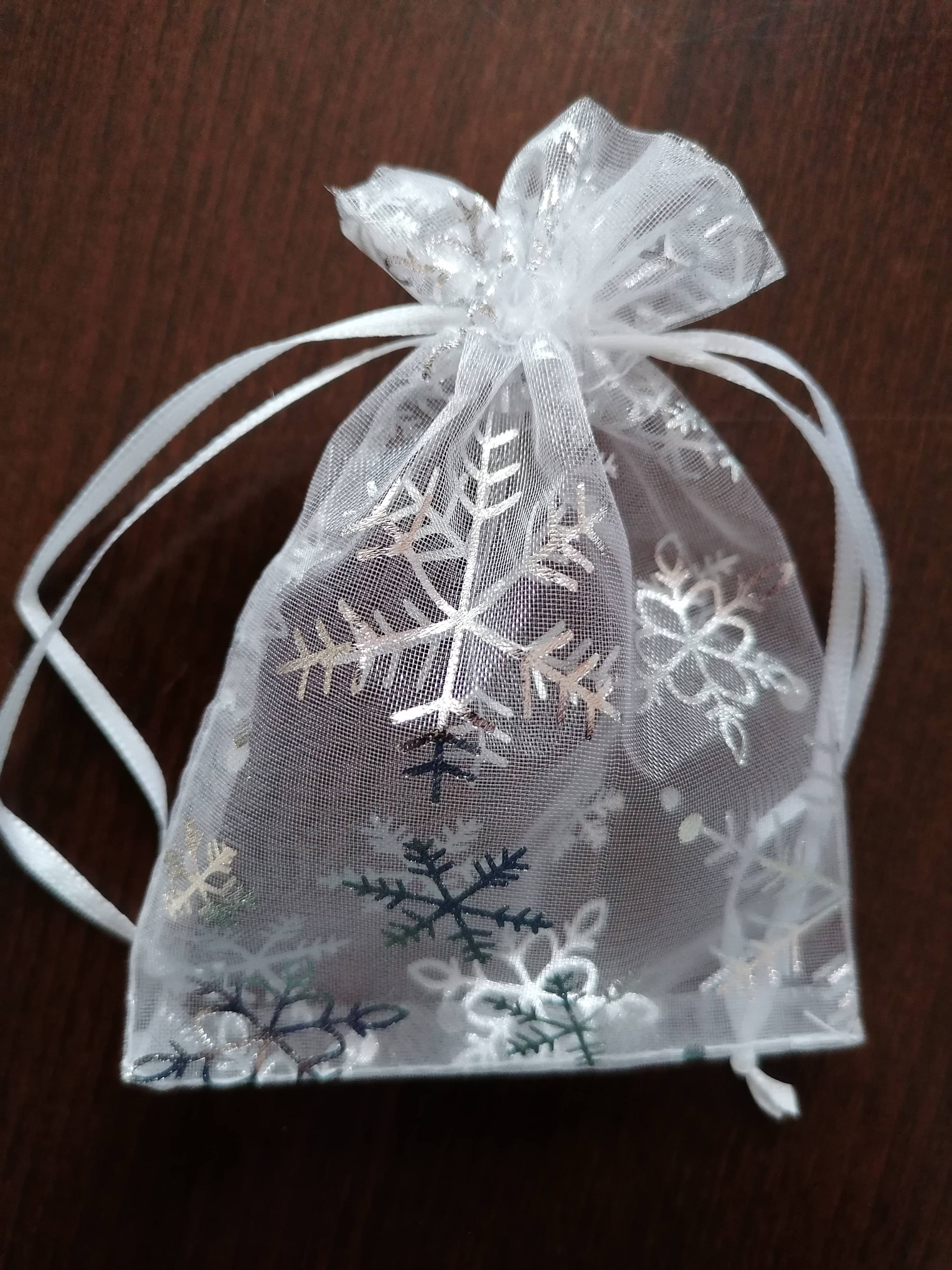 Dárkový pytlík 9x12 cm organza s vločkami