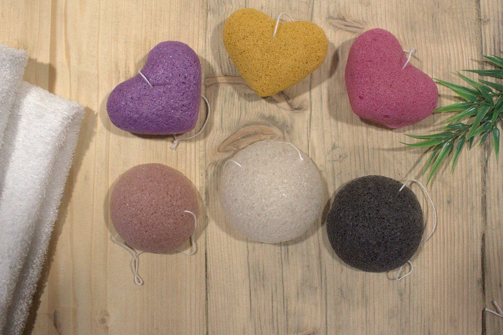 Přírodní Japonská mycí houba konjac Srdce -fialová
