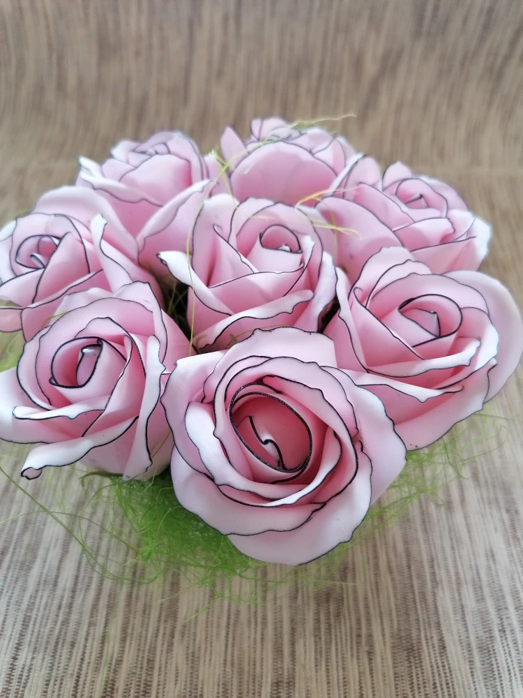 Mýdlové květy - růžové s černým okrajem