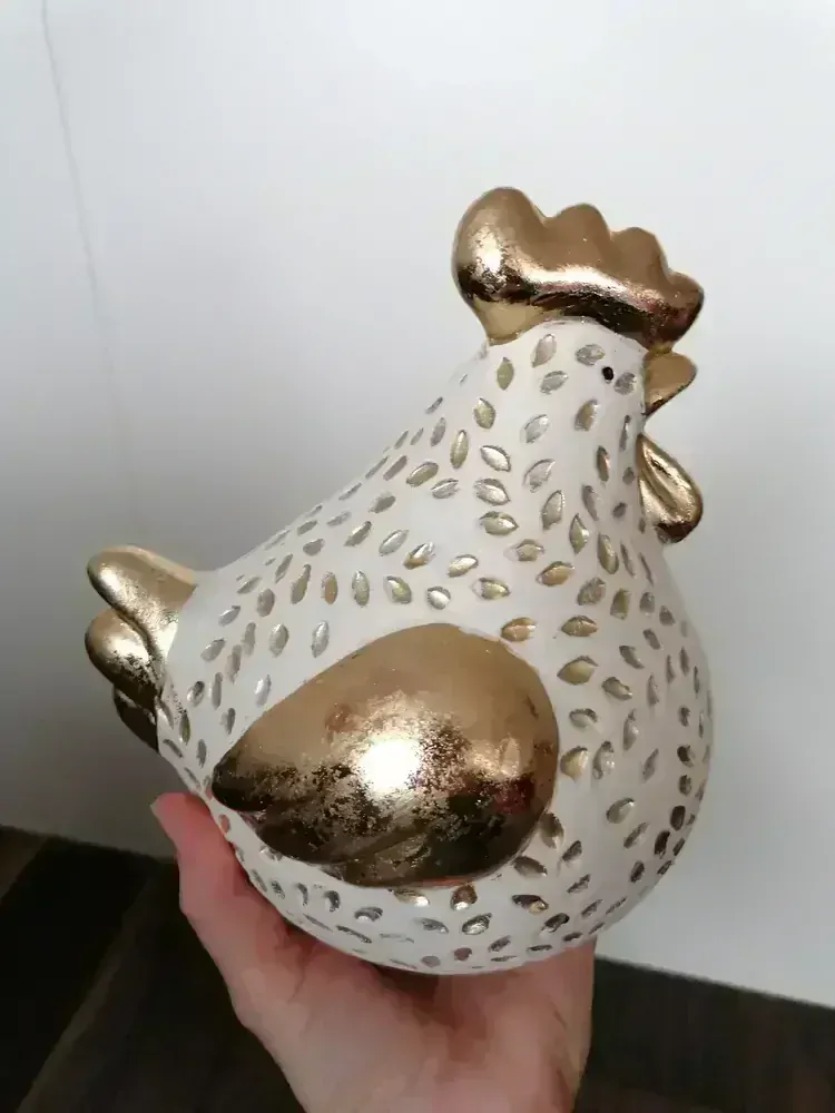 Slepice keramika 20cm bílá/zlatá